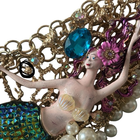 🌊✨ Betsey Johnson Rare Pearl Mermaid Statement Frontal Necklace ✨🌊 - Picture 6 of 9